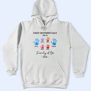 Family,New Dad,New Mom,New baby,Happy - 3D Effect Handprints Family - Personalized T Shirt