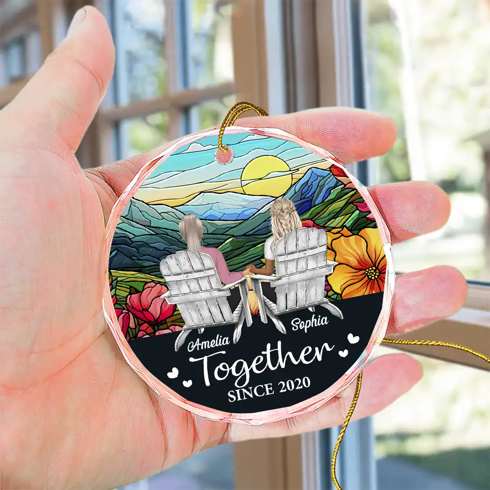 You And Me We Got This Christmas Couple - Personalized Circle Glass Ornament