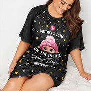 Pregnant Mom, Happy, Expecting Dad - Baby First Year On The Inside With Mom - Personalized Women's Sleep Tee