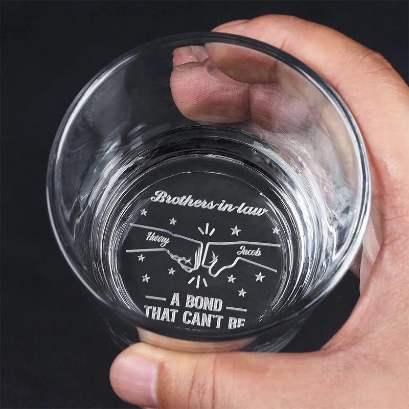 Gift For Brothers,Gift For Sisters,Gift For Sibling,Cousin,Gift For Women,Gift For Men,Happy - Brothers A Bond That Can't Be Broken - Personalized Engraved Whiskey Glass