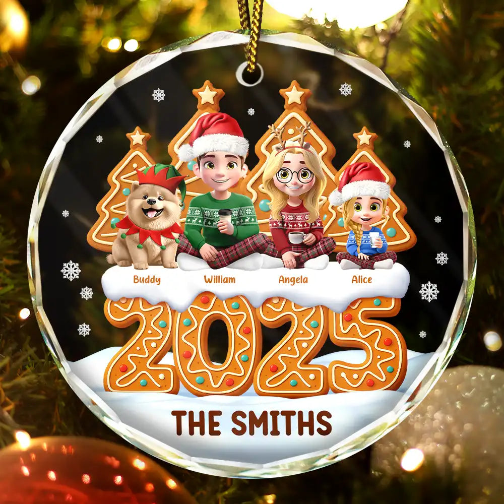 Family,Pet Lovers,Pet Mom,Pet Dad,Pet Couple,Dog Lovers,Dog Couple,Dog Mom,Dog Dad,Cat Lovers,Cat Mom,Cat Dad,Cat Couple,Happy,Christmas - Christmas Family Gingerbread 3D Effect - Personalized Circle Glass Ornament