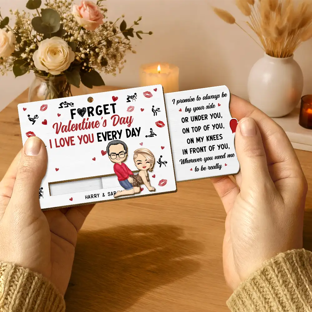 Gift For Couples,Old Couples,Gift For Husband,Gift For Wife,Gift For Boyfriend,Gift For Girlfriend,Love - Couple I Love You Every Day - Personalized Hanging Wooden Slide Card