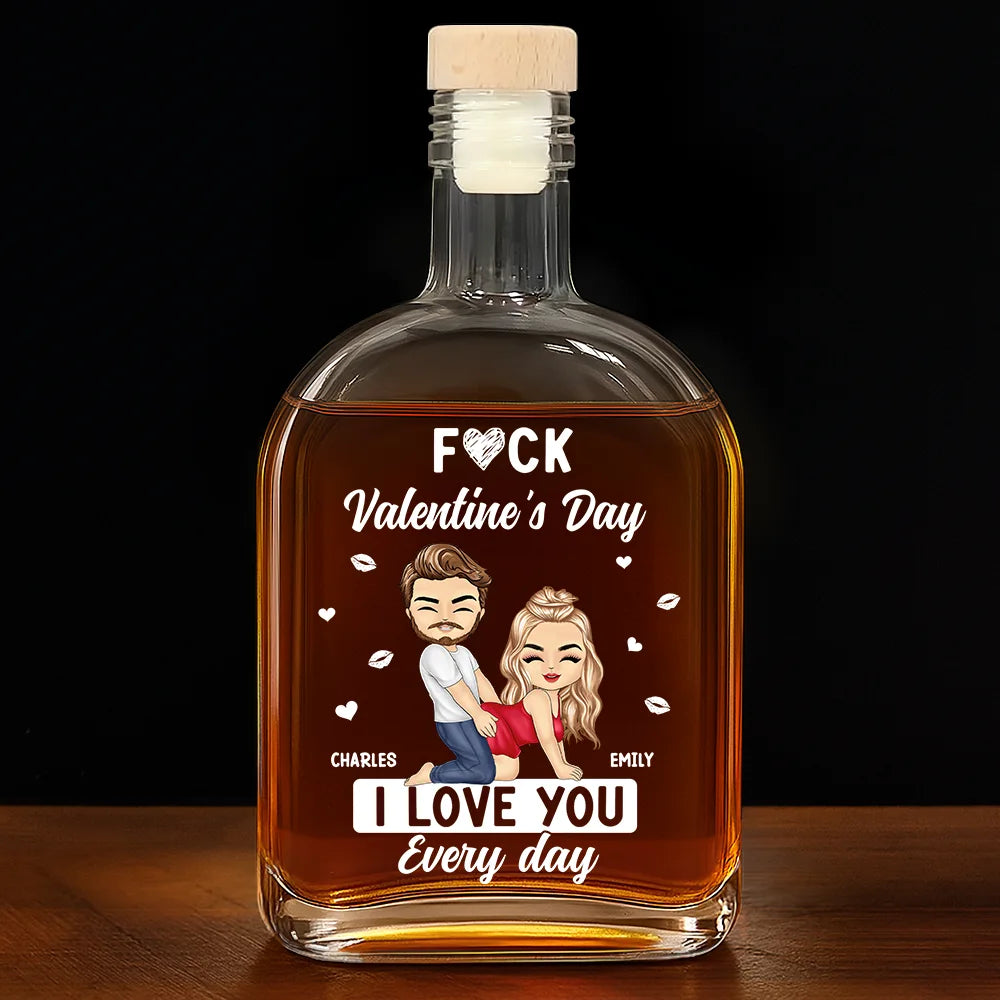Gift For Couples,Old Couples,Gift For Husband,Gift For Wife,Gift For Boyfriend,Gift For Girlfriend,Love - Couple I Love You Every Day - Personalized Whiskey Bottle