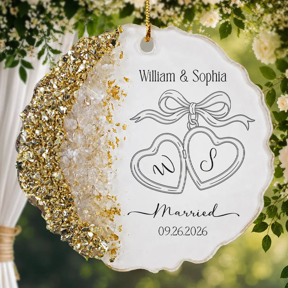 Romantic,Gift For Couples,Wedding,Icon - Couples Married Engaged - Personalized Resin Ornament