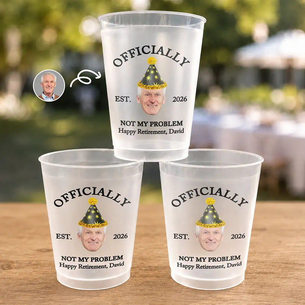Retirement,Gift For Father,Gift For Grandpa,Gift For Grandma,Gift For Mother,Gifts For Colleagues,Happy,Photo,Humorous - Custom Photo Funny Officially Retired - Personalized Frosted Cups