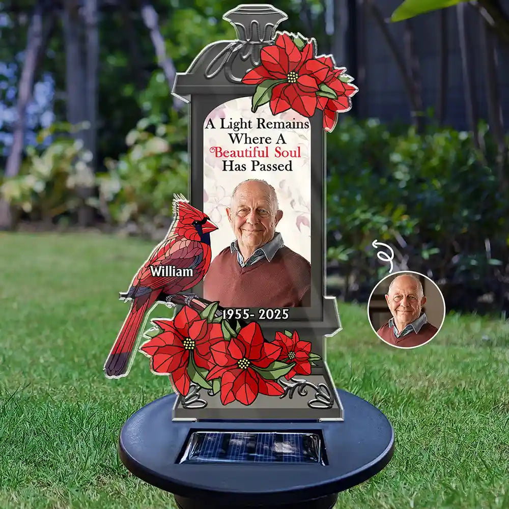 Custom Photo Memorial A Light Remains - Personalized Solar Light