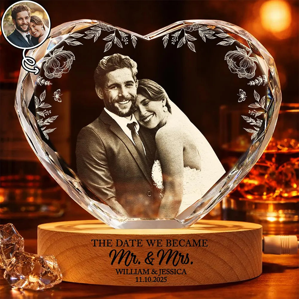 Gift For Couples,Old Couples,Gift For Husband,Gift For Wife,LGBT,Love,Married ,Engaged,Wedding,Wedding Anniversary - Custom Photo The Date We Became Mr & Mrs Wedding Couple - Personalized Crystal Heart Shaped Lamp