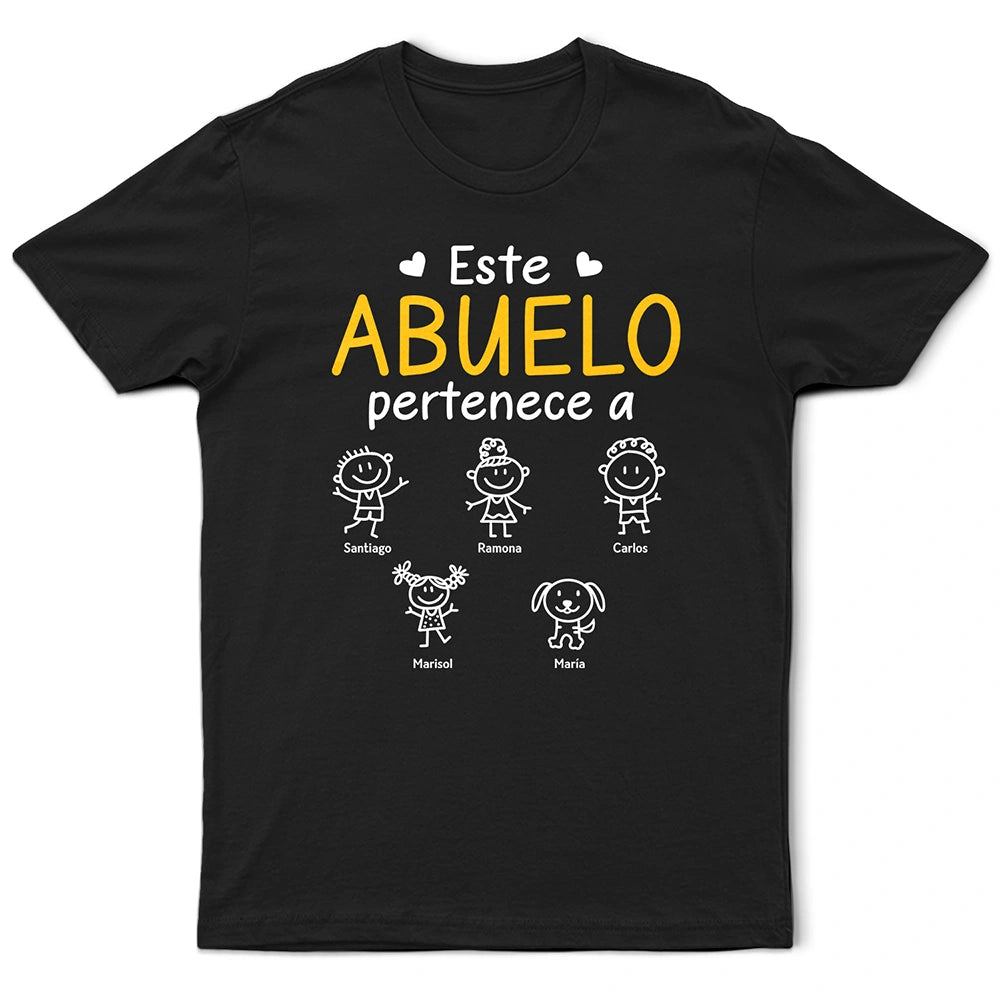 Este Abuelo Esta Abuela Este Papá Esta Mamá Pertenece A - Camiseta Personalizada