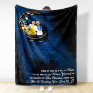 A Hug Of Mom - Memorial Gift For Daughter - Personalized Fleece Blanket