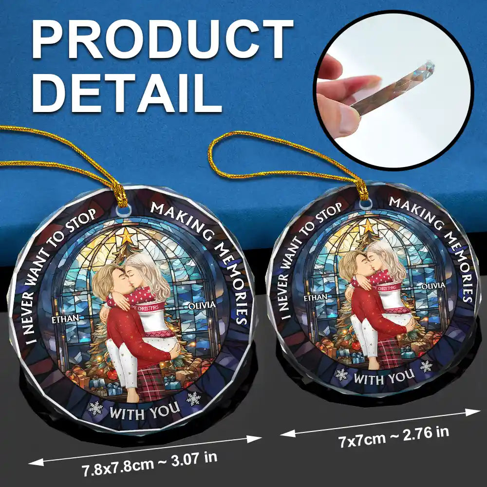 Christmas,Gift For Couples,Gift For Husband,Gift For Wife,Gift For Boyfriend,Gift For Girlfriend,Happy - Christmas Couple Kissing Stained Glass Making Memories - Personalized Circle Glass Ornament