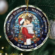 Christmas,Gift For Couples,Gift For Husband,Gift For Wife,Gift For Boyfriend,Gift For Girlfriend,Happy - Christmas Couple Kissing Stained Glass Making Memories - Personalized Circle Glass Ornament