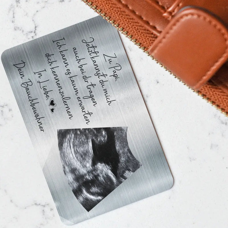 New Dad,New baby,Happy,Love,Gift For Father,Family,Non-Eng,German,Custom Photo - Eigenes Foto Zu Papa Jetzt Kannst Du Mich Auch Bei Dir Tragen - Personalisierte Aluminium-Brieftaschenkarte