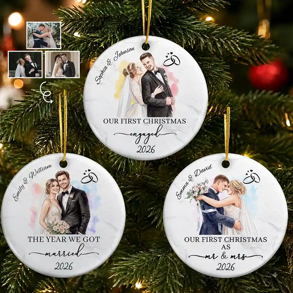 Custom Photo Realistic Watercolor Art First Christmas Married Couple Newly Wed - Personalized Circle Ceramic Ornament