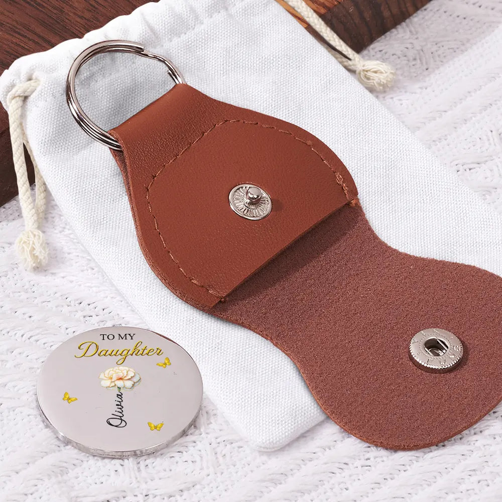 Gift For Daughter, Mom - Daughters (Adult), Gift For Women, Happy, Grandma - Grandkids, Gift For Grandkids - Mom Daughter The Only Thing Better Than Being Your Mother - Personalized Leather Pocket Hug