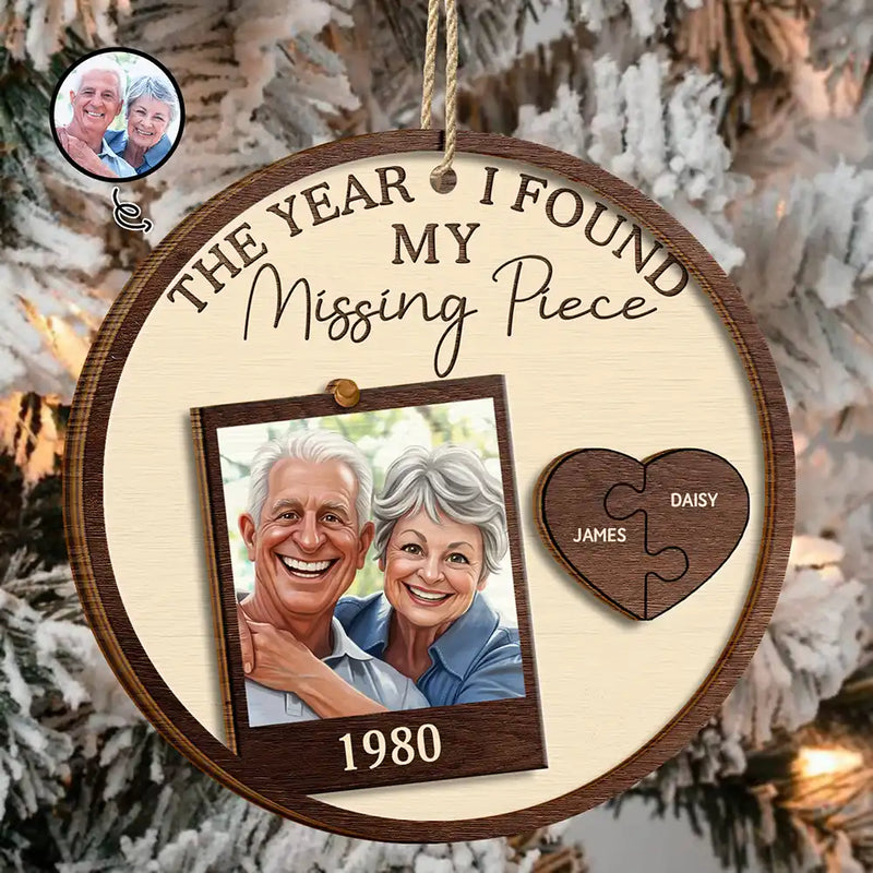 Art Design, Christmas, Romantic, Gift For Couples, Photo - Caricature - With BG - Custom Photo Caricature The Year I Found My Missing Piece Couples - Personalized 2-Layered Wooden Ornament