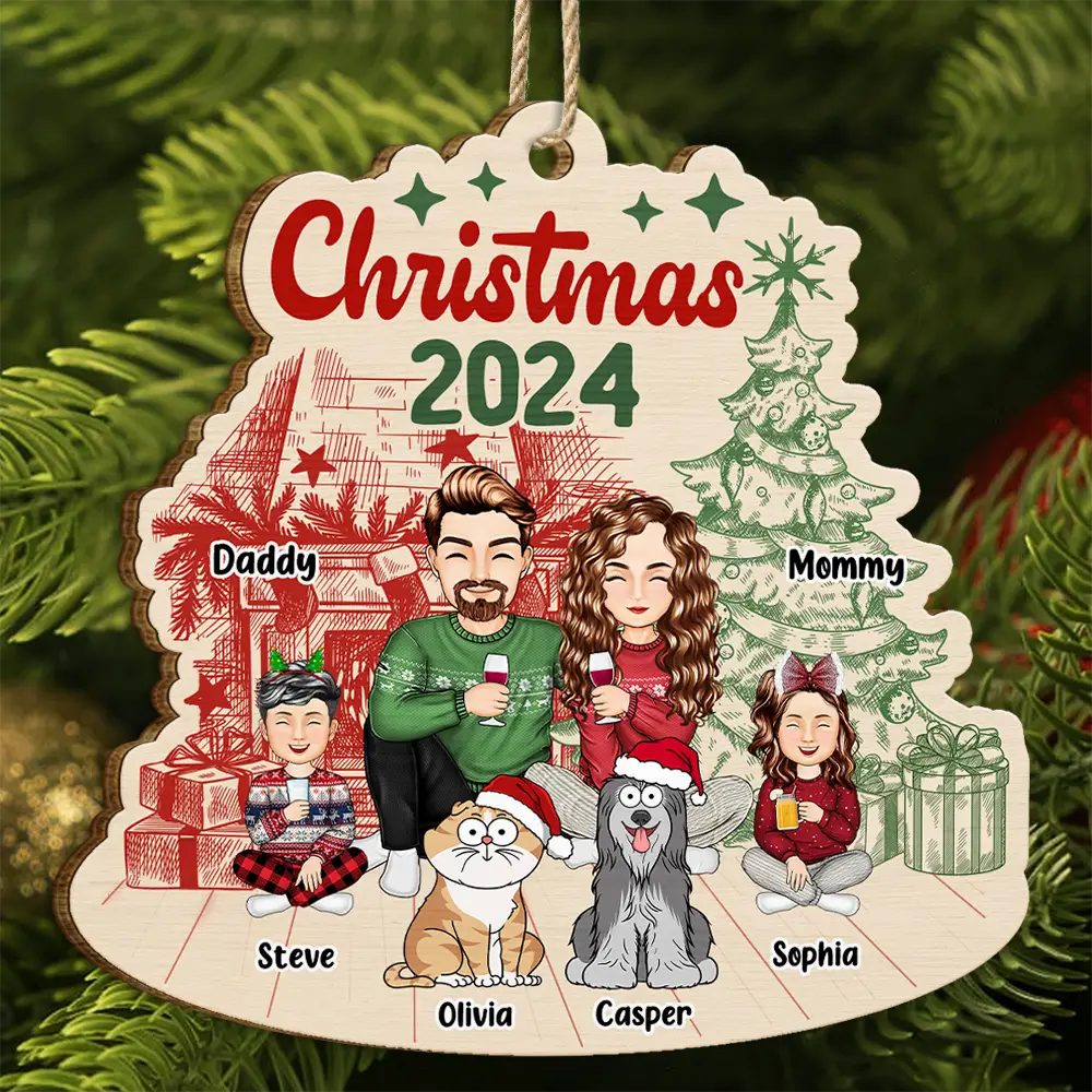 Family 2024 Red Green - Personalized Custom Shaped Wooden Ornament