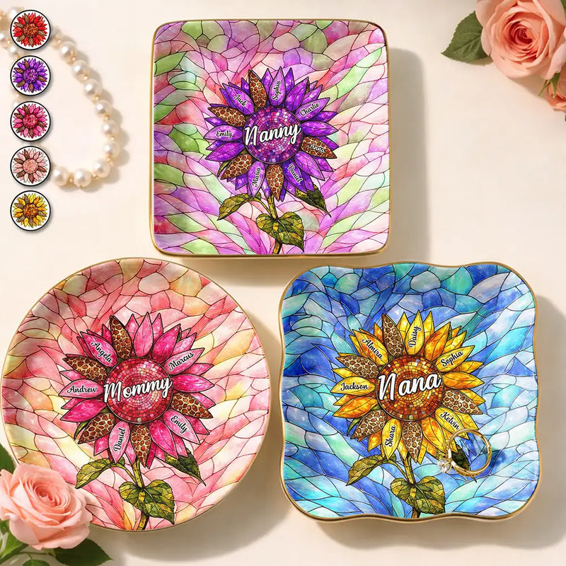 Gift For Grandma,Gift For Mother,Happy,Icon - Nana Auntie Mom Family Sunflower - Personalized Ring Dish