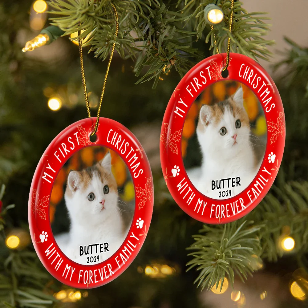 Pet Lovers - Custom Photo First Christmas Pet Lovers - Personalized Circle Ceramic Ornament