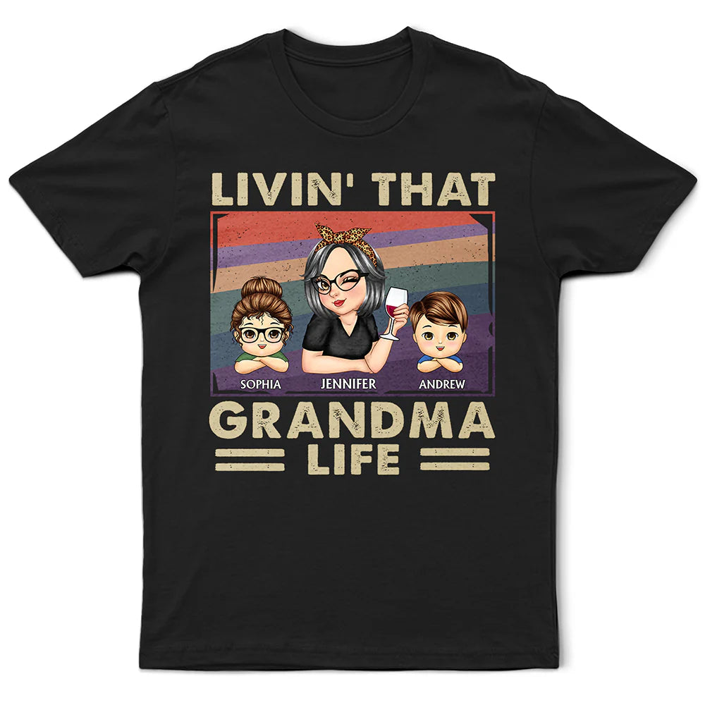 Living That Grandma Life Vintage - Personalized T Shirt