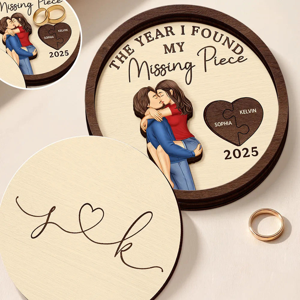 The Year I Found My Missing Piece Kissing Couples - Personalized 2-Layered Wooden Ring Dish