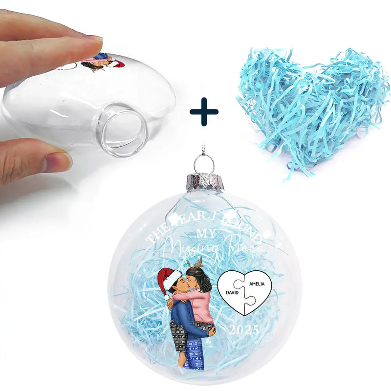Love,Gift For Couples,Gift For Husband,Gift For Wife,Gift For Boyfriend,Gift For Girlfriend,Christmas - The Year I Found My Missing Piece Kissing Couples - Personalized Clear Flat Ball Ornament