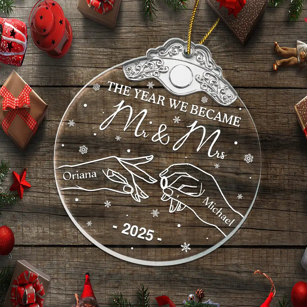 Gift For Couples,Christmas,Engaged,Married ,Anniversary,Love,Gift For Husband,Gift For Girlfriend,Gift For Boyfriend,Gift For Wife - The Year We Got Engaged - Personalized Custom Shaped Acrylic Ornament