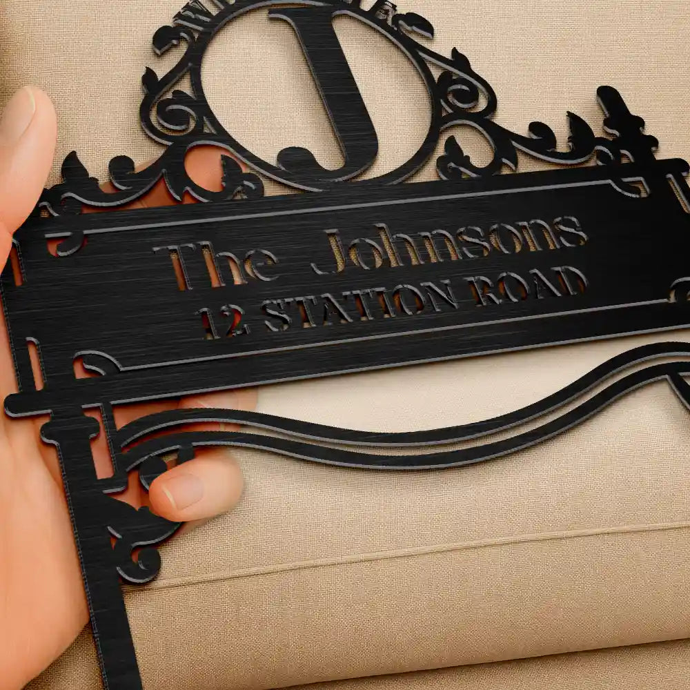 Family,Backyard - Welcome Family Name Monogram - Personalized Metal Garden Stake